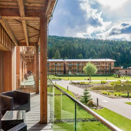 And Medvedin Spindleruv Mlyn