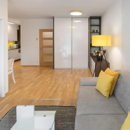 And Medvedin Apartment Spindleruv Mlyn