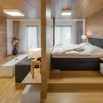 And Medvedin Appartement